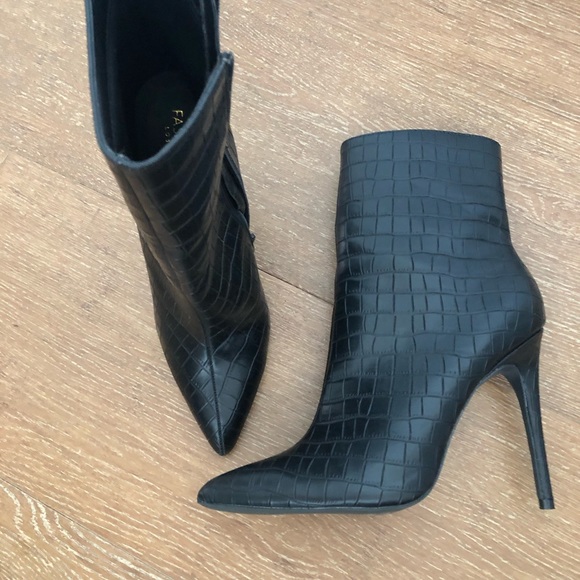 High heel Boots - Picture 2 of 2